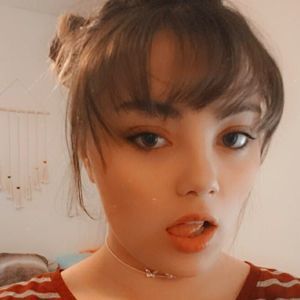 Meet your Posher, Selina